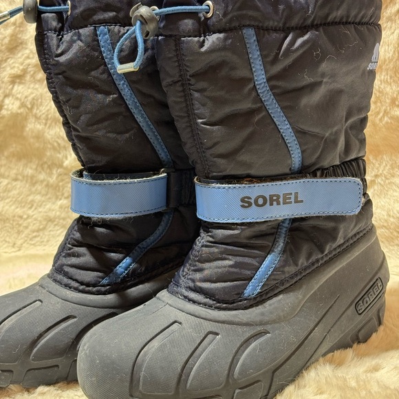 SOREL *Flurry* Drawstring Winter Boots with Lining - Picture 8 of 15